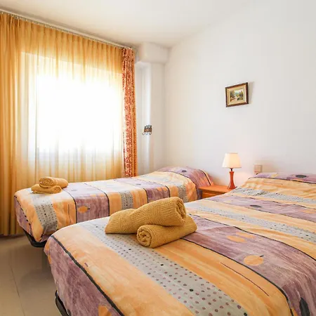 Apartamento Amazing In W/ Outdoor Swimming Pool, Wifi&3 Bedrooms Dénia